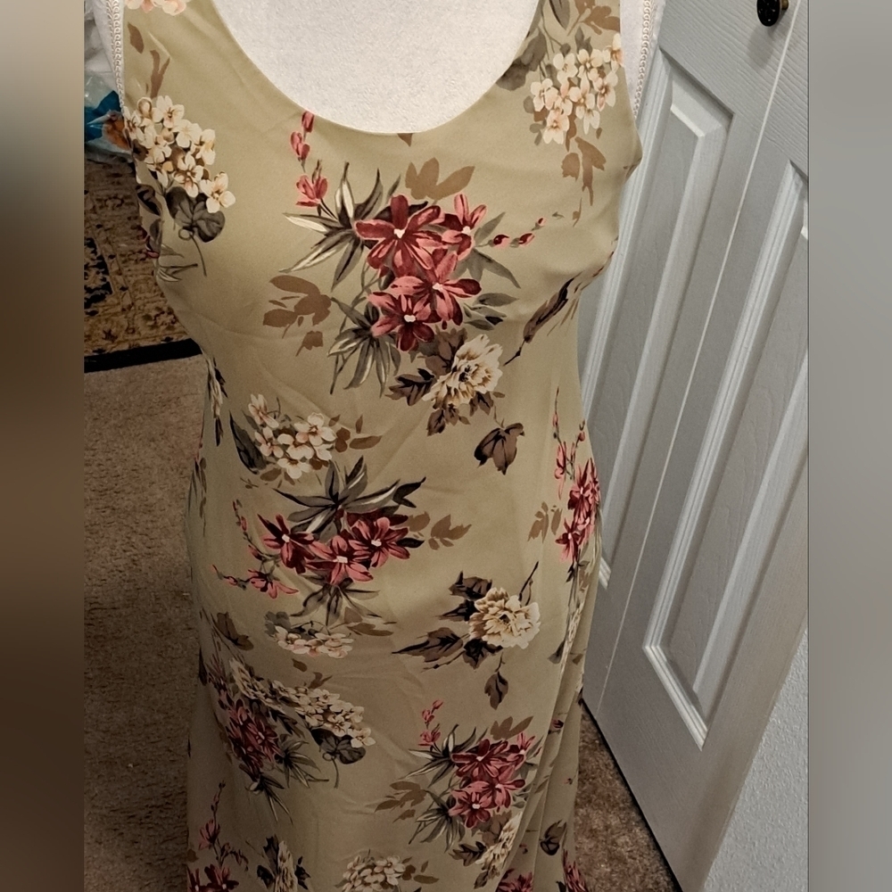 KS Petite Collection Floral Sleeveless, Maxi Dress  Size 10P